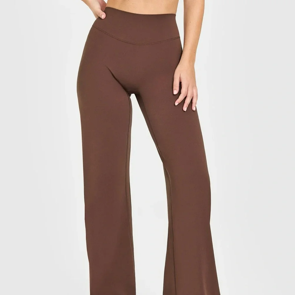 Oner Active Soft Motion Straight Leg + Cotton Tee Brown Set - Picture 2 of 10